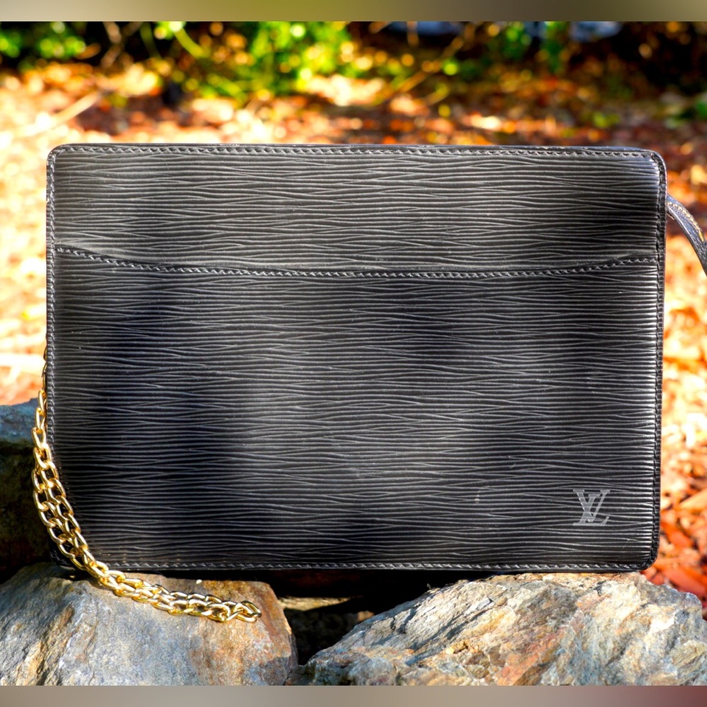 Authentic Black LV Pochette Homme Clutch